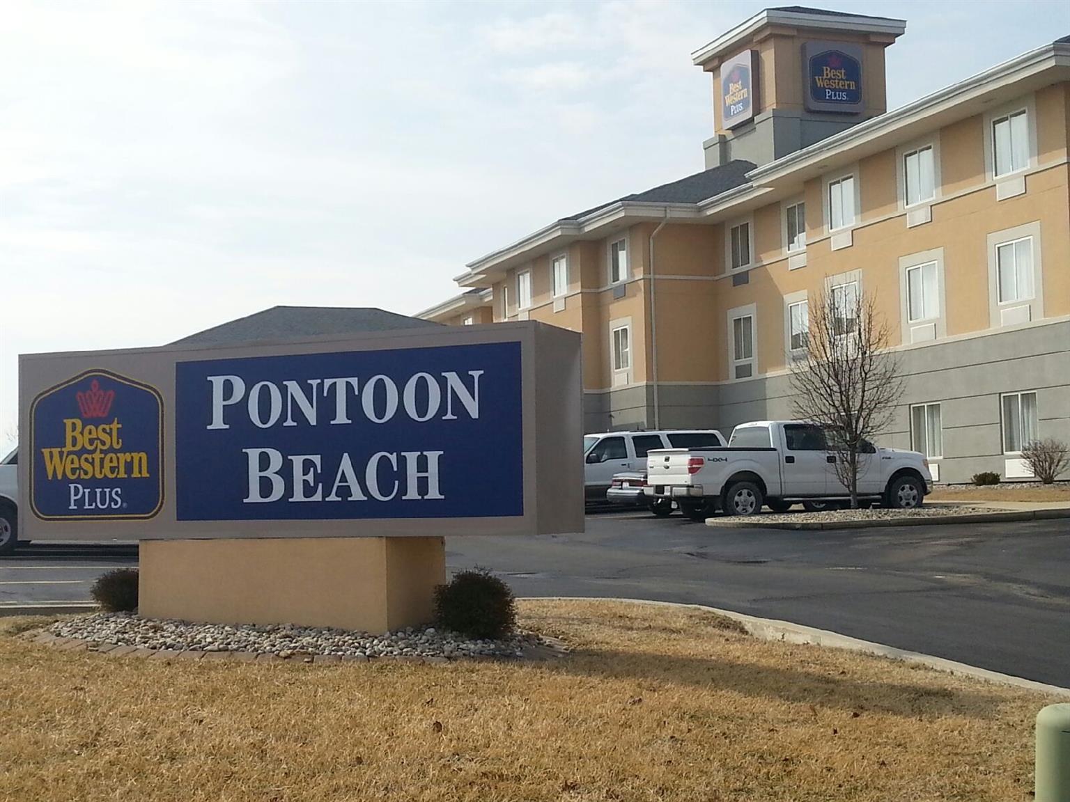 Best Western Plus Pontoon Beach Hotel Exterior photo